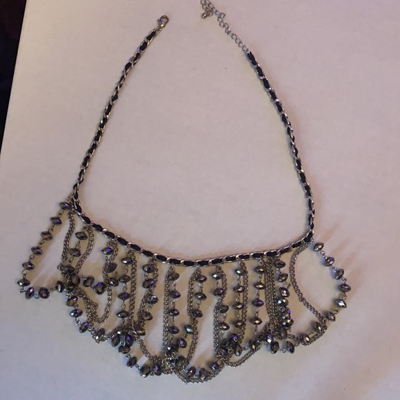 Alert 🚨 Beautiful necklace - Picture 2 of 2